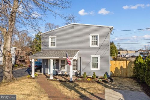 6 E Albertson Ave, Haddon Township, NJ, 08108-2302 | Card Image