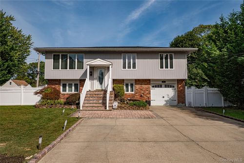 1 Buchanan Ave, Wyandanch, NY, 11798-2503 | Card Image