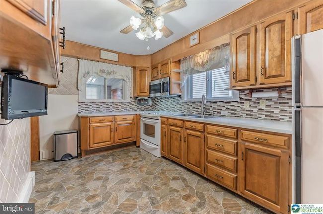 719 Franklin Ave, House other with 3 bedrooms, 2 bathrooms and null parking in Palmerton PA | Image 17