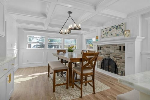 1015 Summit Dr, Crestline, CA, 92325-9142 | Card Image