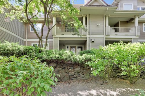 639 N Riverpoint Blvd, Spokane, WA, 99202-1672 | Card Image