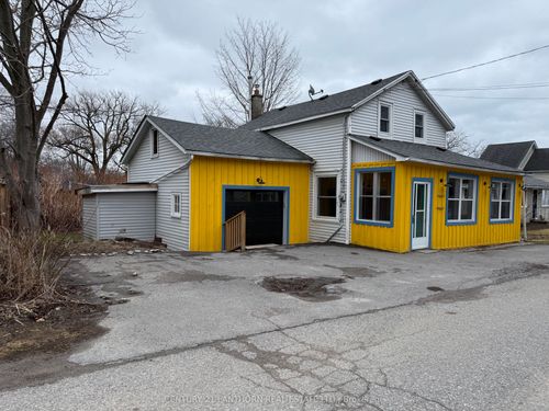 27 West St, Wellington, ON, K0K3L0 | Card Image