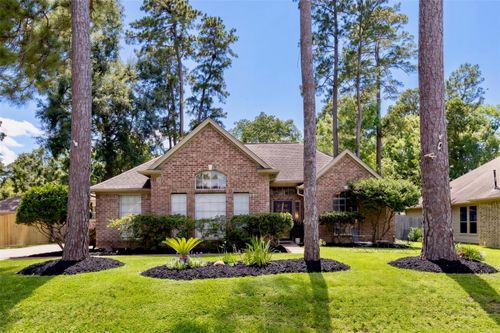 756 Forest Lane Dr, Conroe, TX, 77302-1212 | Card Image