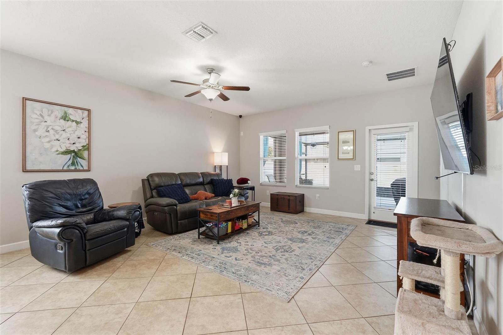 Residential in RIVERVIEW 5