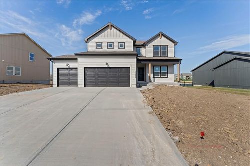 300 Sw Amara Drive, Blue Springs, MO, 64064 | Card Image