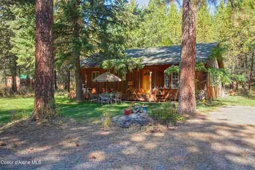 681 Hummingbird Ln, Blanchard, ID, 83804-7023 | Card Image