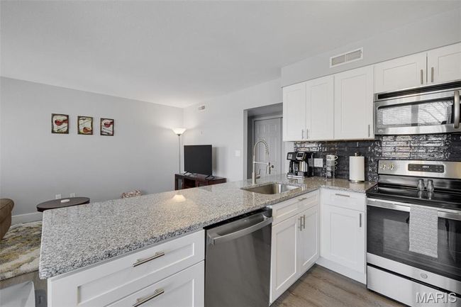 Kitchen | Image 11