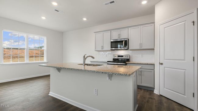 Kitchen | Image 5