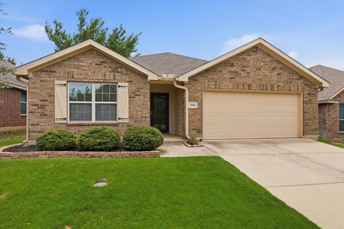 3900 Oceanview Dr, Denton, TX, 76208-6014 | Card Image