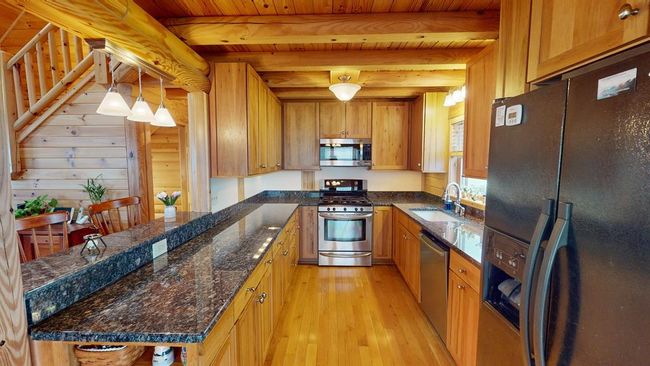 154 Windermere Way, House other with 4 bedrooms, 4 bathrooms and 2 parking in Fancy Gap VA | Image 9