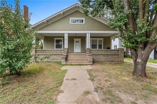 535 N Washington St, Nevada, MO, 64772-2354 | Card Image