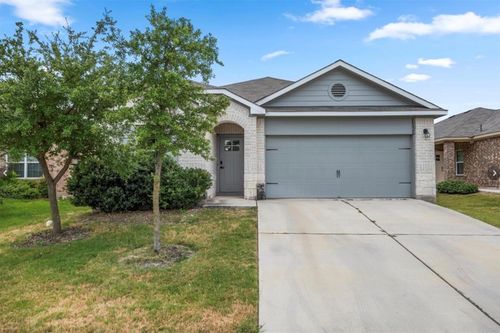 18426 Stevie Ray Dr, Round Rock, TX, 78664-2077 | Card Image