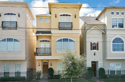 1717 Spring St, Houston, TX, 77007-4054 | Card Image