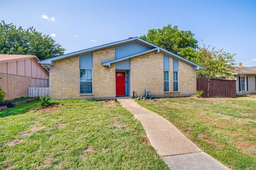 2051 Kings Rd, Carrollton, TX, 75007-3111 | Card Image
