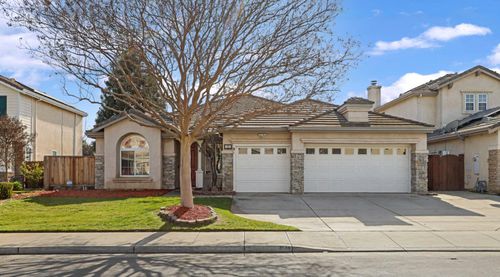 524 Glenbriar Cir, Tracy, CA, 95377-7010 | Card Image