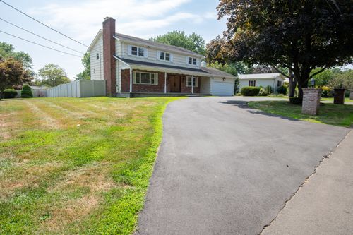 420 Narrow Ln, Orange, CT, 06477-3315 | Card Image