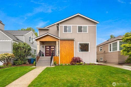 4326 Ne 44th St, Seattle, WA, 98105-5131 | Card Image