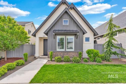 10179 Silversun St, Nampa, ID, 83687-7915 | Card Image