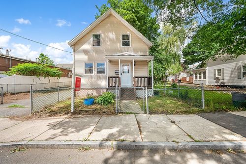 8 Myrtle St, Lynn, MA, 01905-1726 | Card Image