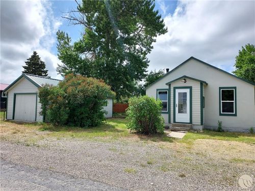 109 N 2nd St, Roberts, MT, 59070-9542 | Card Image