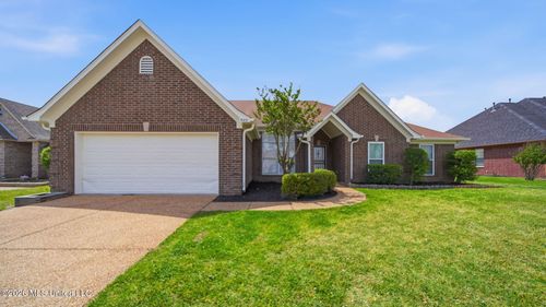 9189 William Paul Dr, Olive Branch, MS, 38654-6421 | Card Image