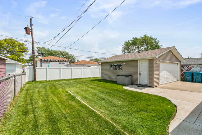 11017 S Kilbourn Ave, House other with 3 bedrooms, 2 bathrooms and 2 parking in Oak Lawn IL | Image 16