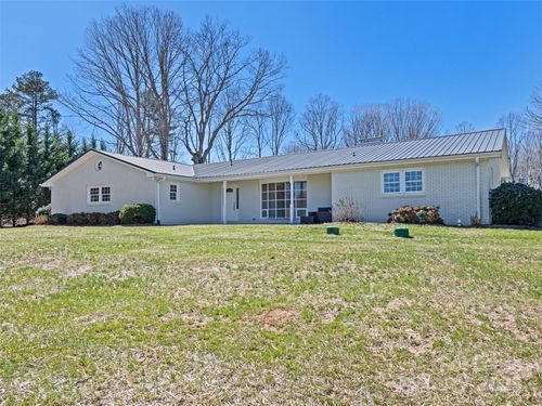 106 Whispering Hills Dr, Hendersonville, NC, 28792-1210 | Card Image