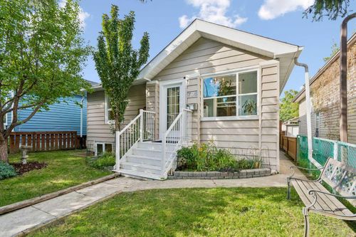 708 18 Ave Nw, Calgary, AB, T2M0V1 | Card Image