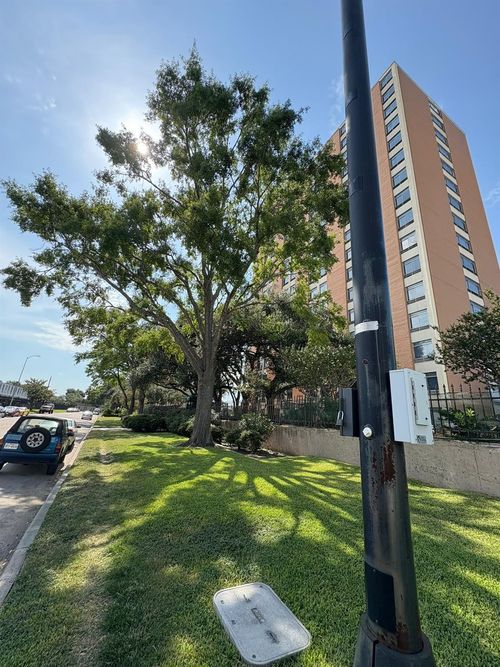 1207-7510 Hornwood Dr, Houston, TX, 77036-4364 | Card Image