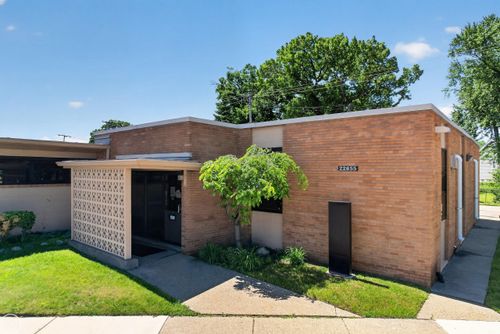 22655 S Chrysler Dr, Hazel Park, MI, 48030-1705 | Card Image