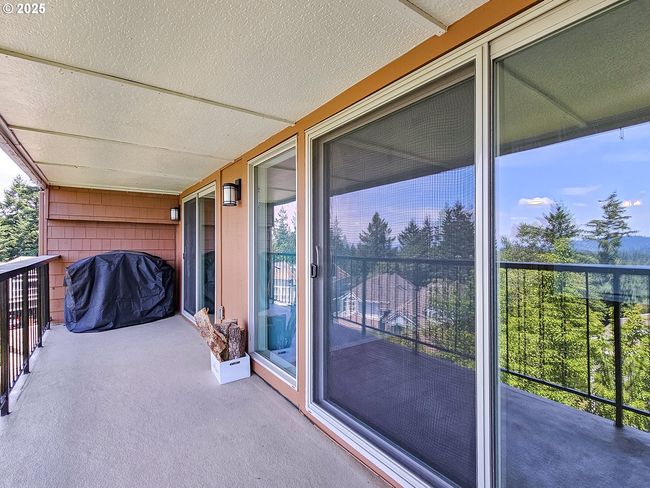 BLDG-25 - 213 Oswego Smt, Condo with 2 bedrooms, 2 bathrooms and 1 parking in Lake Oswego OR | Image 28