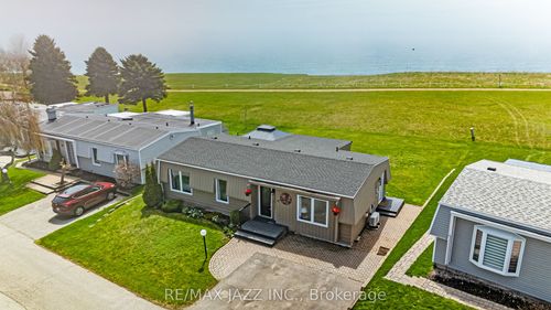 15 Bluffs Rd, Newcastle, ON, L1B1A3 | Card Image