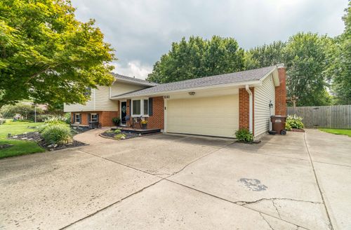 3041 Lantz Rd, Beavercreek, OH, 45432-2515 | Card Image