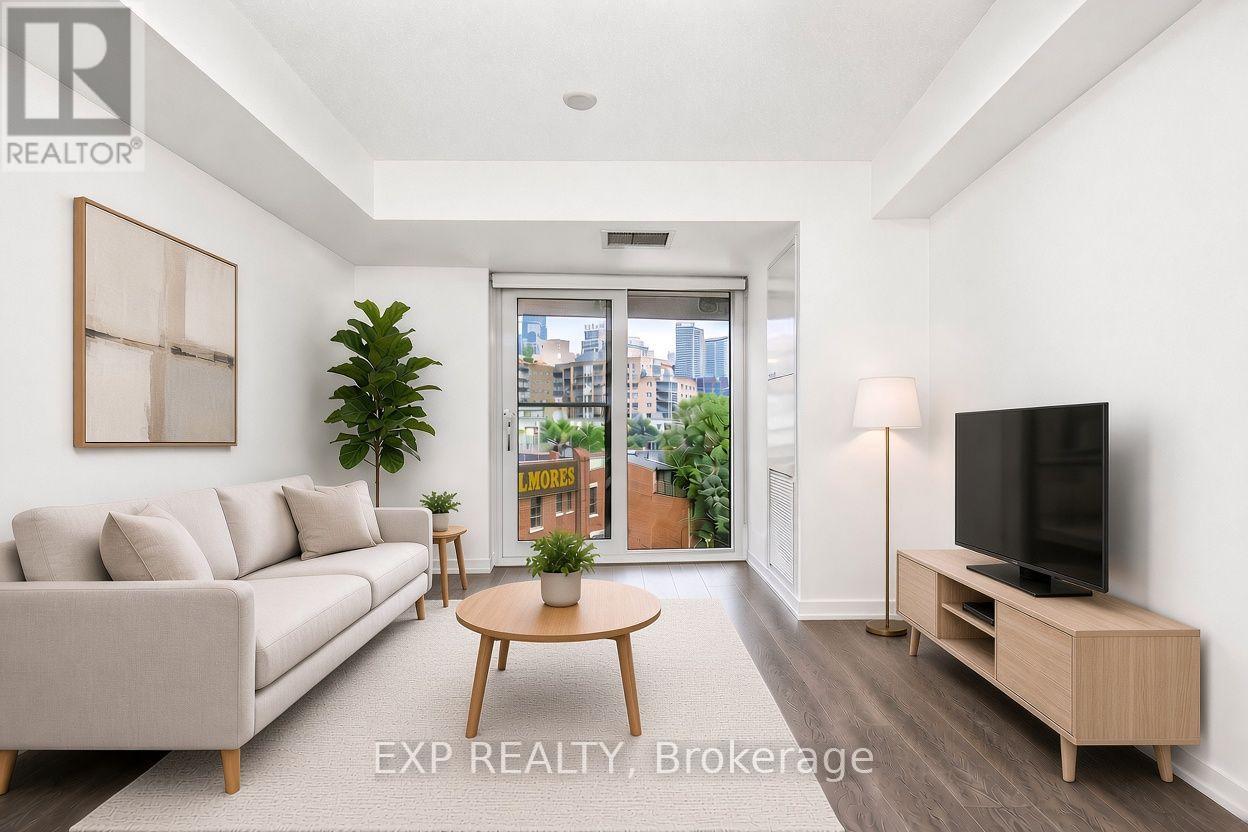 Residential in Toronto (Moss Park)
