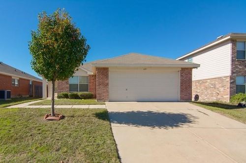 621 Woodpecker Ln, Fort Worth, TX, 76108-4328 | Card Image