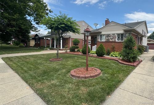 3239 Monroe Street, Dearborn, MI, 48124 | Card Image