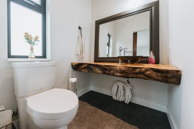 2247 Pixton Rd, House other with 3 bedrooms, 3 bathrooms and 6 parking in Roberts Creek BC | Image 24
