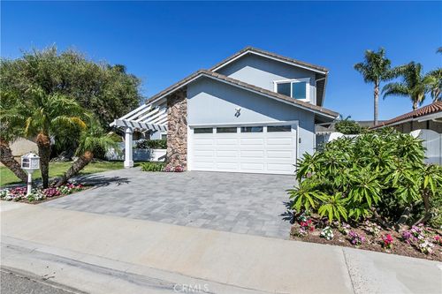 17432 Winemast St, Fountain Valley, CA, 92708-3543 | Card Image