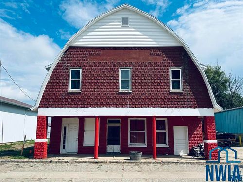 77 Deer Run Trl, Climbing Hill, IA, 51015-8152 | Card Image