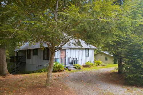 674 Shadow Leaf Ln, Tunnel Hill, GA, 30755-9577 | Card Image
