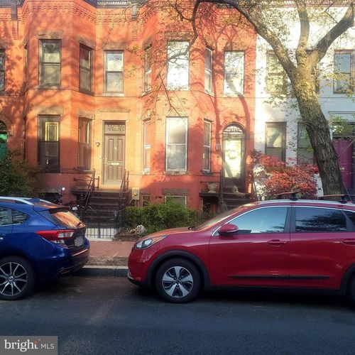 226 10th St Se, WASHINGTON, DC, 20003-2117 | Card Image