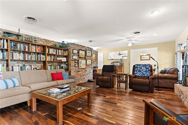 Main Living | Image 6
