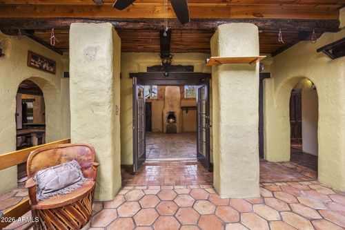27632 N 42nd St, Cave Creek, AZ, 85331-6614 | Card Image