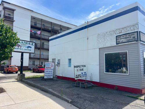 61 Lincoln St, Lewiston, ME, 04240-7722 | Card Image
