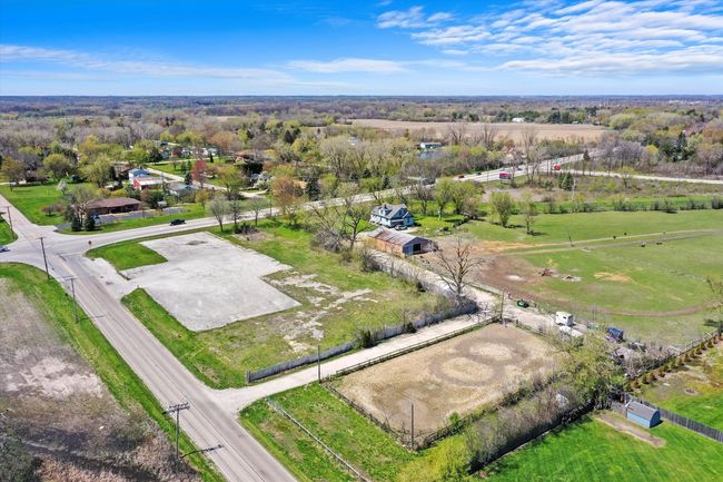 40065 Kenosha Rd, House other with 4 bedrooms, 2 bathrooms and 6 parking in Beach Park IL | Image 5