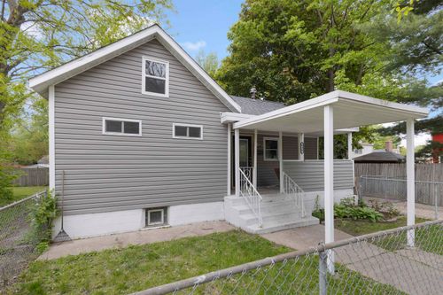 418 Adams St, Rockford, IL, 61107 | Card Image