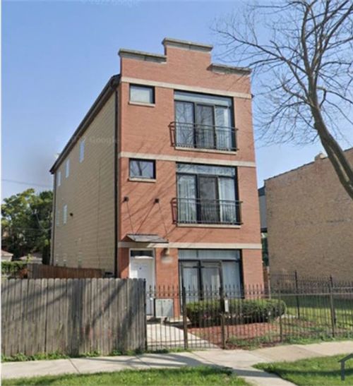 2-4116 W Congress Pkwy, Chicago, IL, 60624-3397 | Card Image