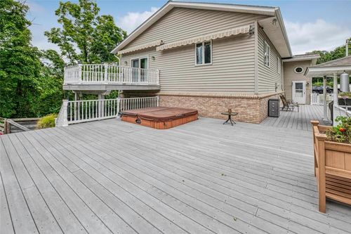 8 Phillips Road, Out of Area, NJ, 07480 | Card Image