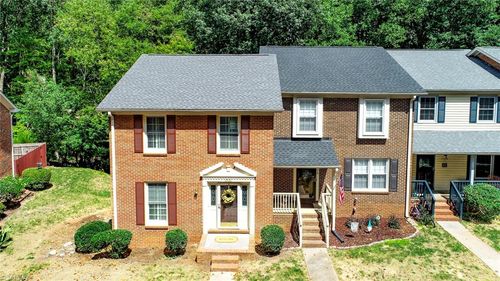 2430 Cottage Pl, Greensboro, NC, 27455-2911 | Card Image