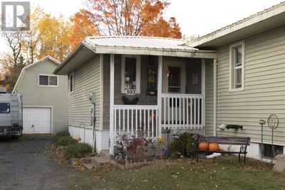 593 Boundary Rd, Home with 3 bedrooms, 2 bathrooms and null parking in Sault Ste. Marie ON | Image 2